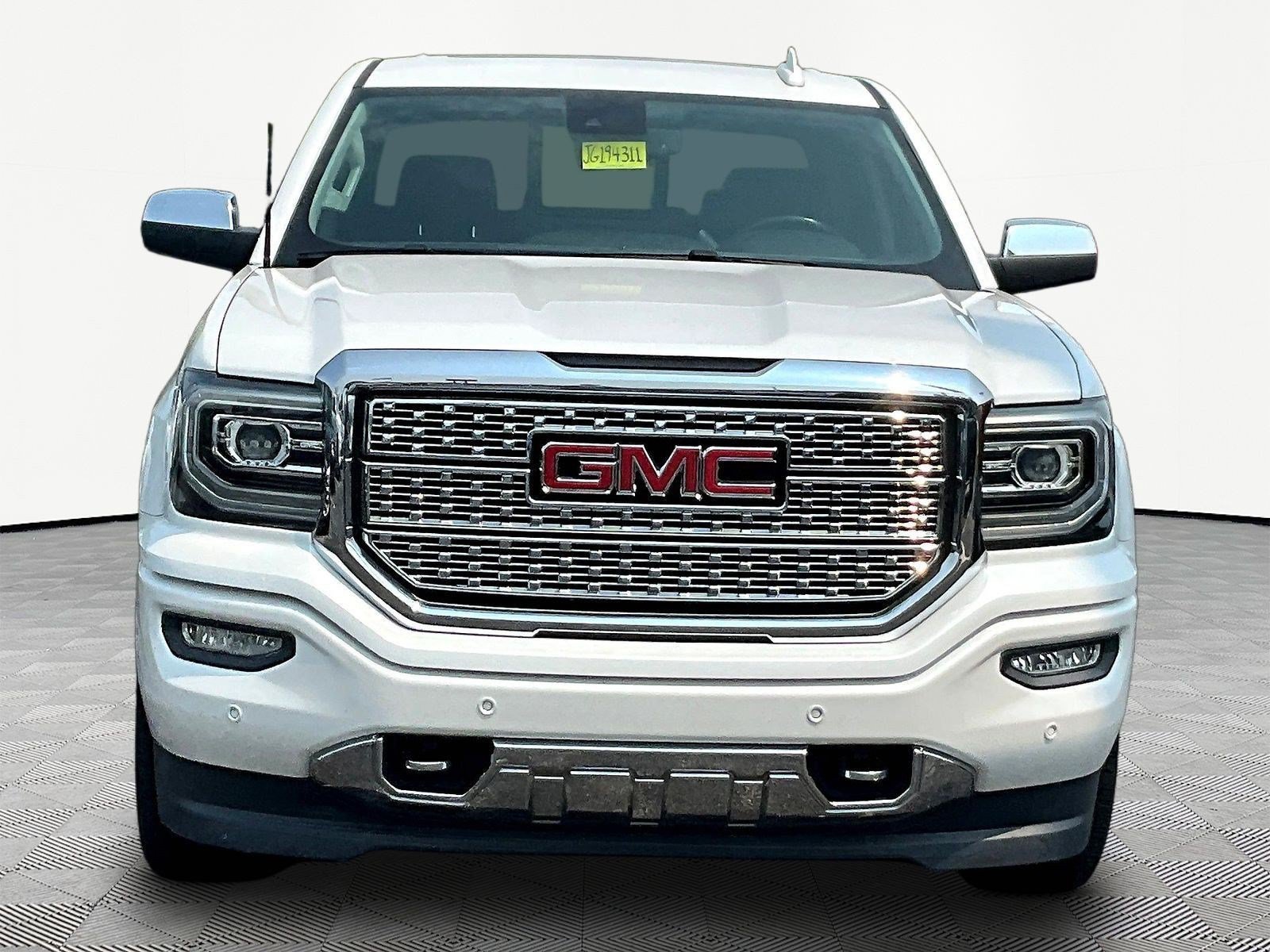 Used 2018 GMC Sierra 1500 Denali w/ Denali Ultimate Package AWD/4WD image 2