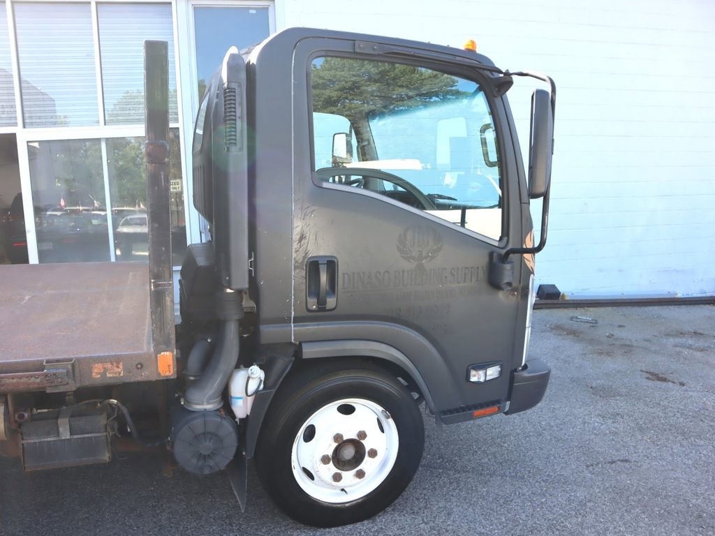 Used 2019 Isuzu NPR image 4