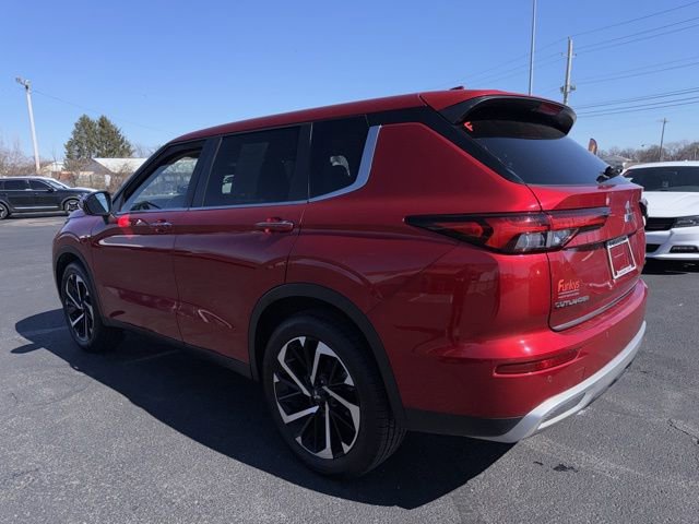 Used 2022 Mitsubishi Outlander SE image 5