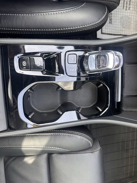Used 2023 Volvo XC40 B5 Plus w/ Driver Assist Package image 17