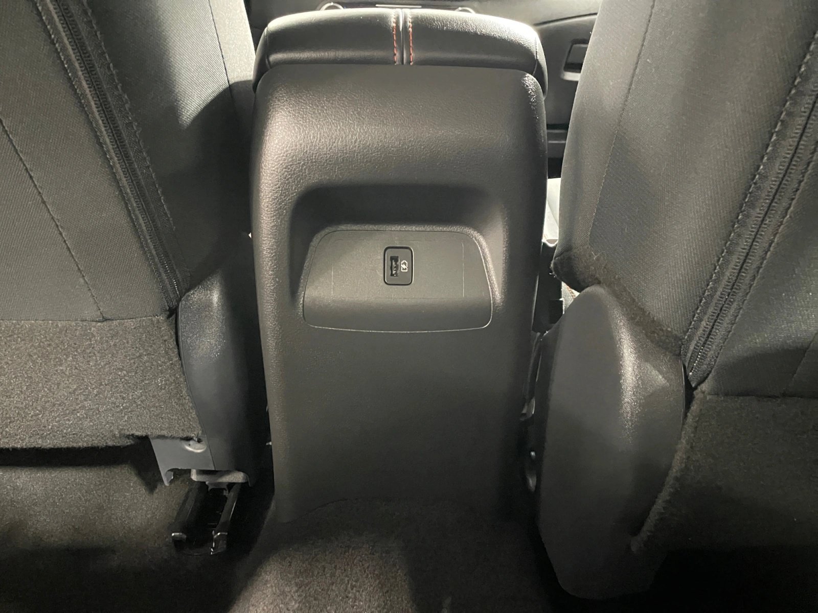 Used 2025 Nissan Sentra SR FWD image 21