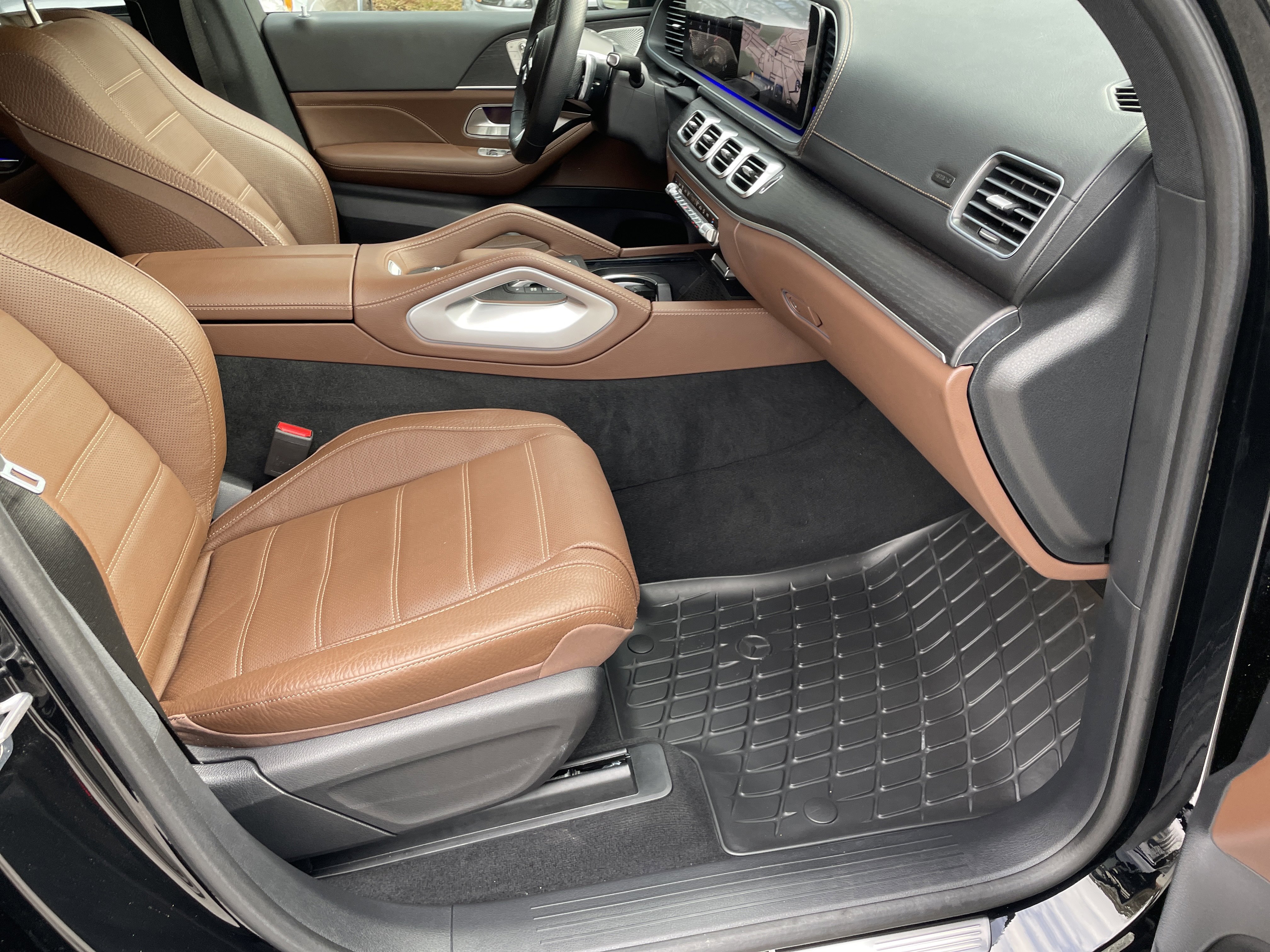 Certified 2024 Mercedes-Benz GLS 580 4MATIC image 52