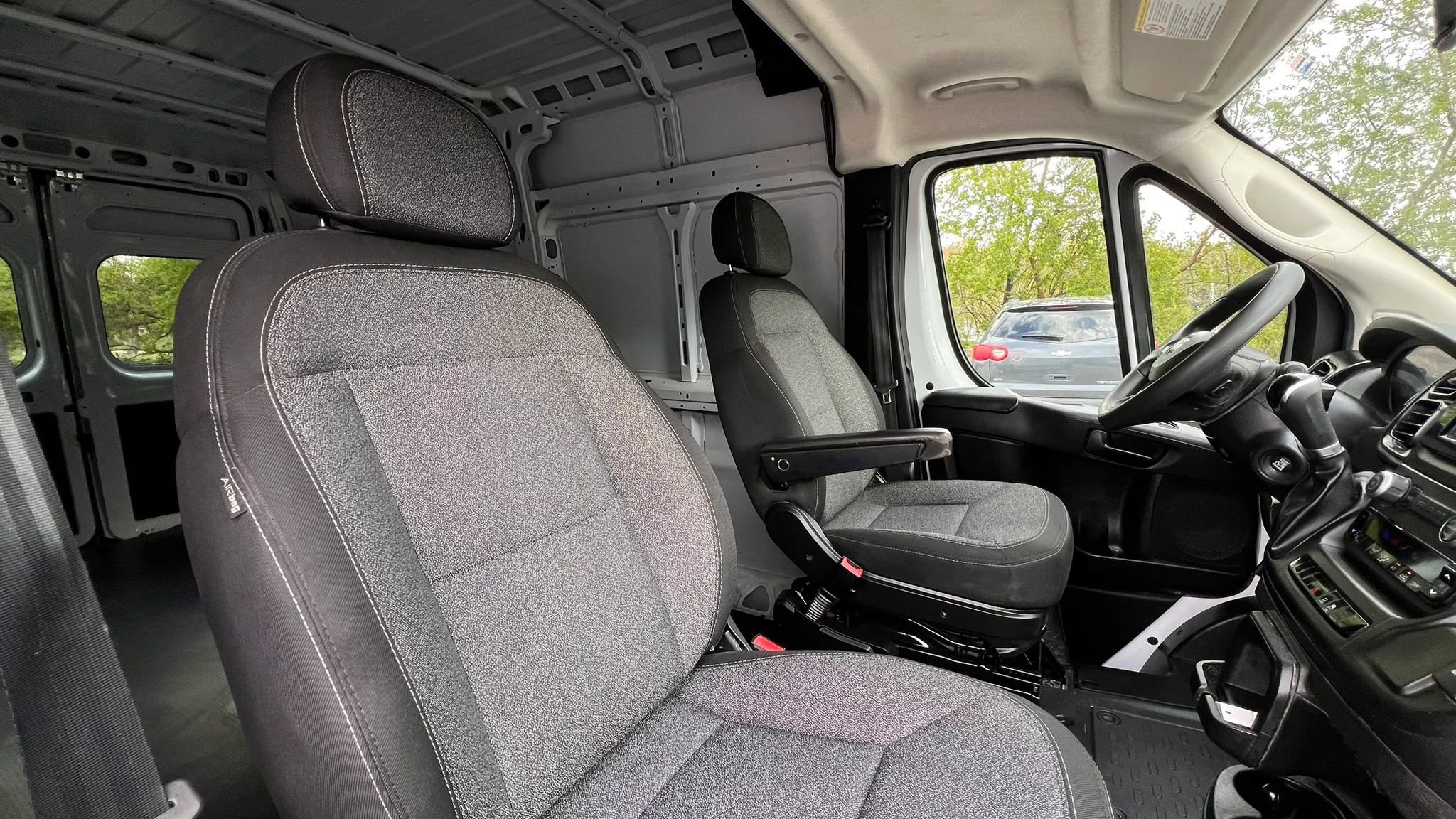 Used 2023 RAM ProMaster 2500 FWD image 29