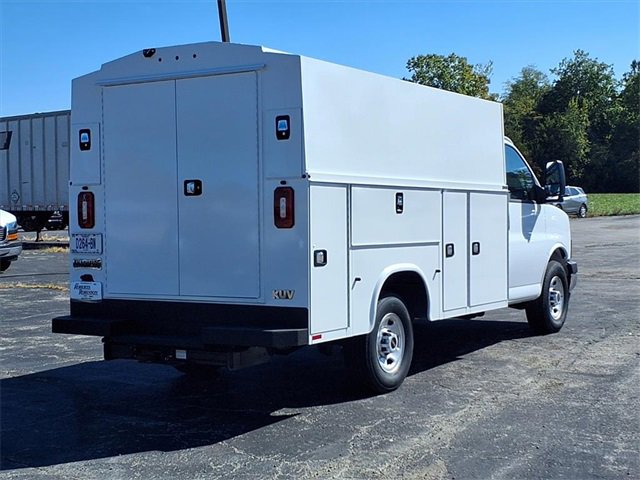 New 2025 GMC Savana 3500 w/ Power Convenience Package image 3