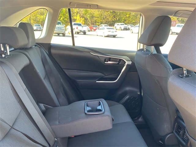 Used 2025 Toyota RAV4 XLE image 13
