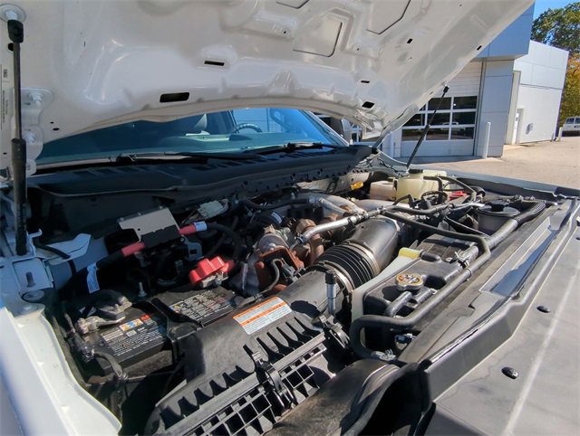 Used 2023 Ford F550 4x4 Regular Cab Super Duty image 27