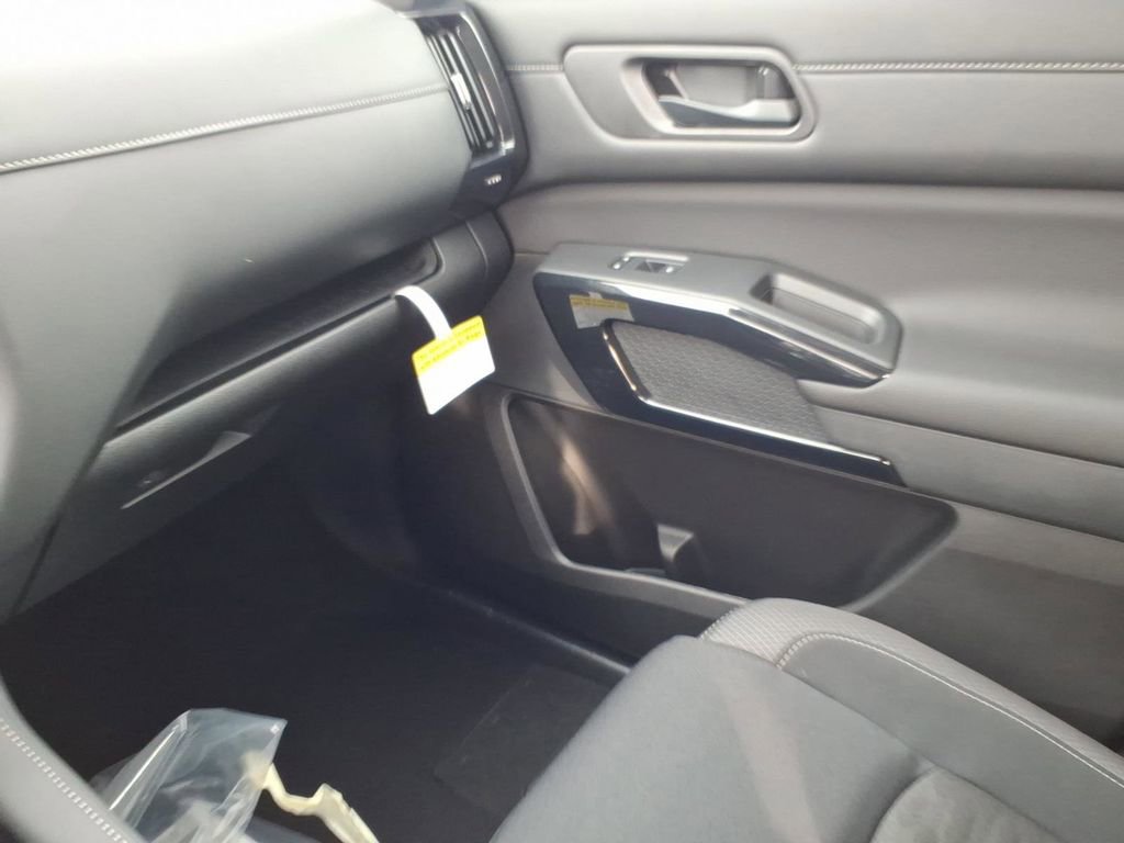 New 2026 Nissan Pathfinder SV image 23