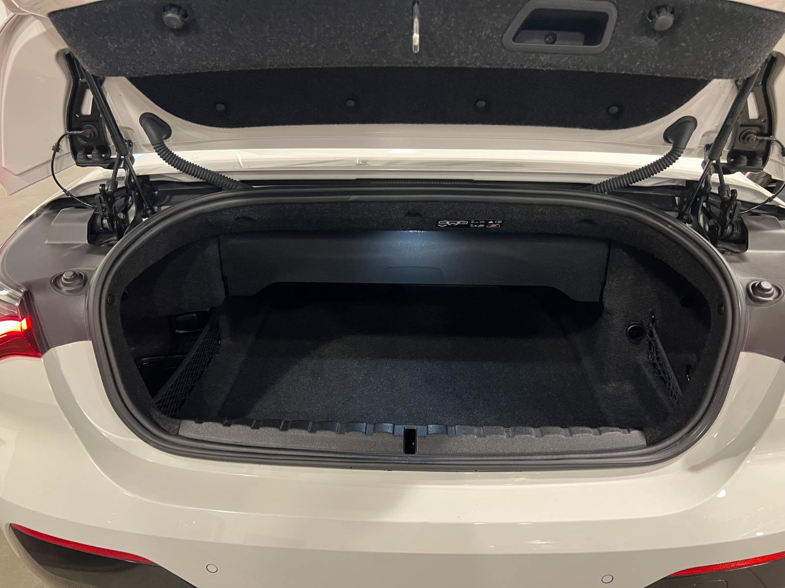 Used 2022 BMW 440i xDrive Convertible w/ Premium Package image 30