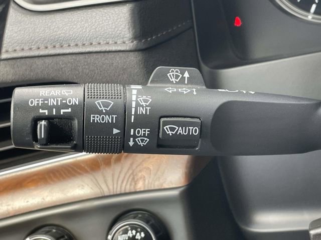 Used 2020 Cadillac Escalade Luxury image 32