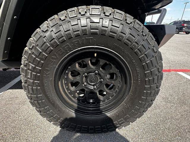 Used 2023 Jeep Wrangler Unlimited Rubicon w/ LED Lighting Group AWD/4WD image 26