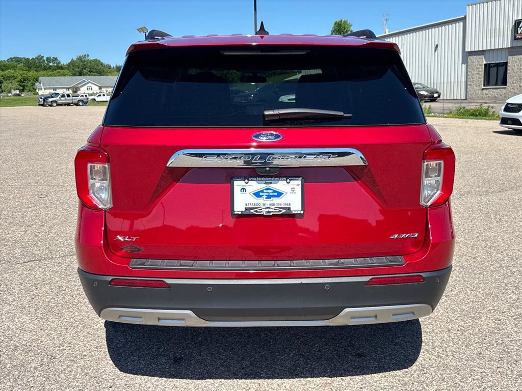 Used 2023 Ford Explorer XLT w/ Equipment Group 202A AWD/4WD image 3