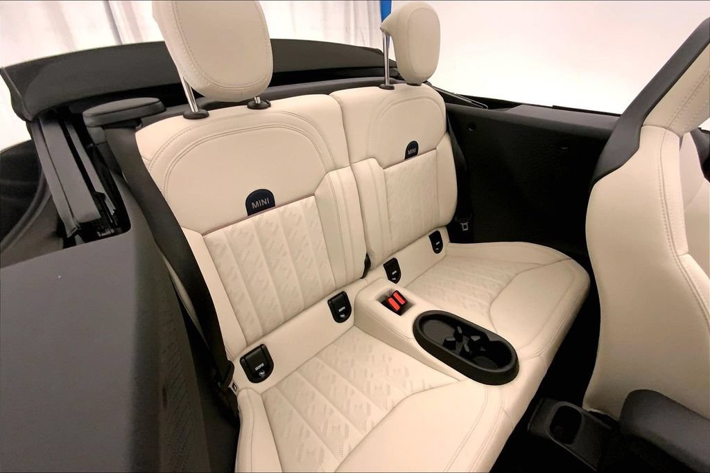 Used 2026 MINI Cooper S FWD image 15