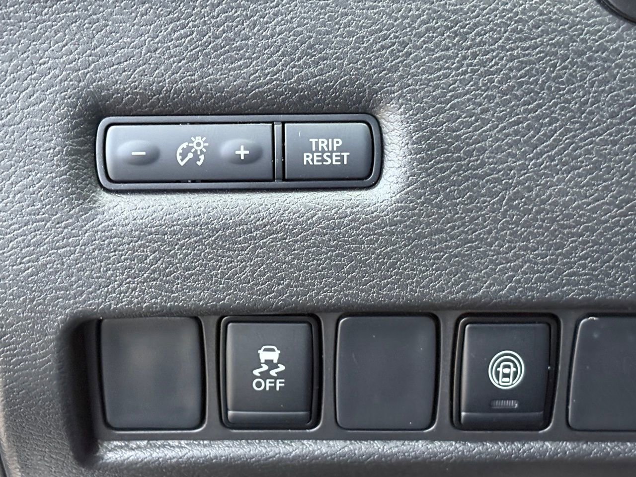 Used 2023 Nissan Murano SV image 22