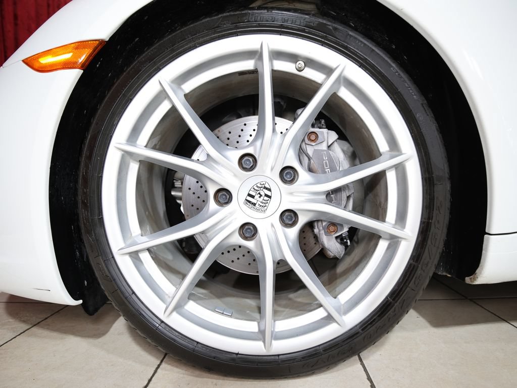 Used 2017 Porsche 911 Carrera RWD image 7