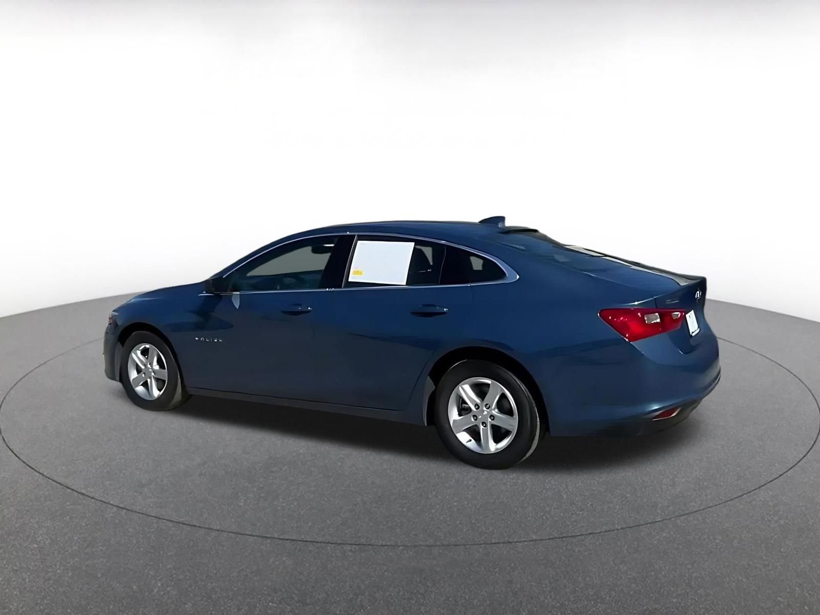 Used 2024 Chevrolet Malibu LT image 10