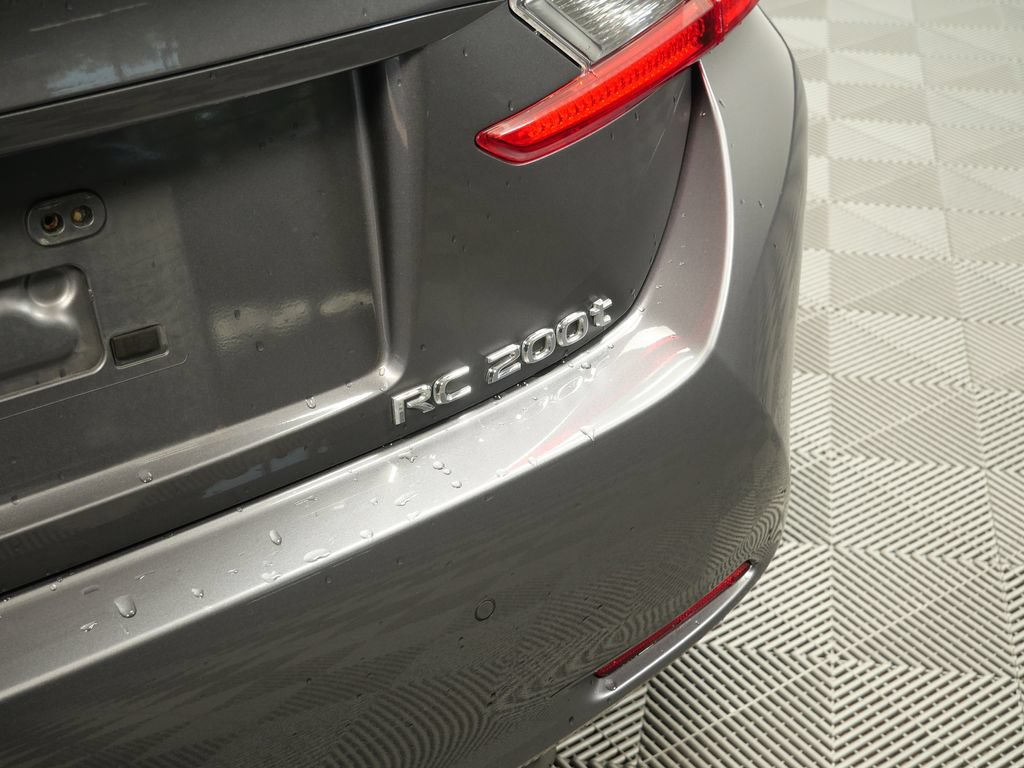 Used 2017 Lexus RC 200t F Sport RWD image 9
