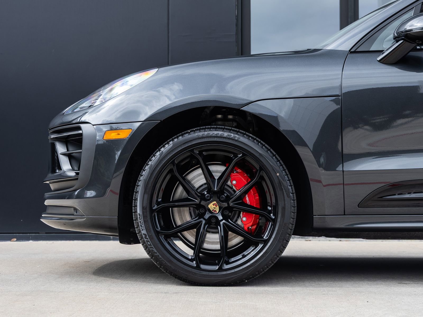 New 2026 Porsche Macan GTS AWD/4WD image 13