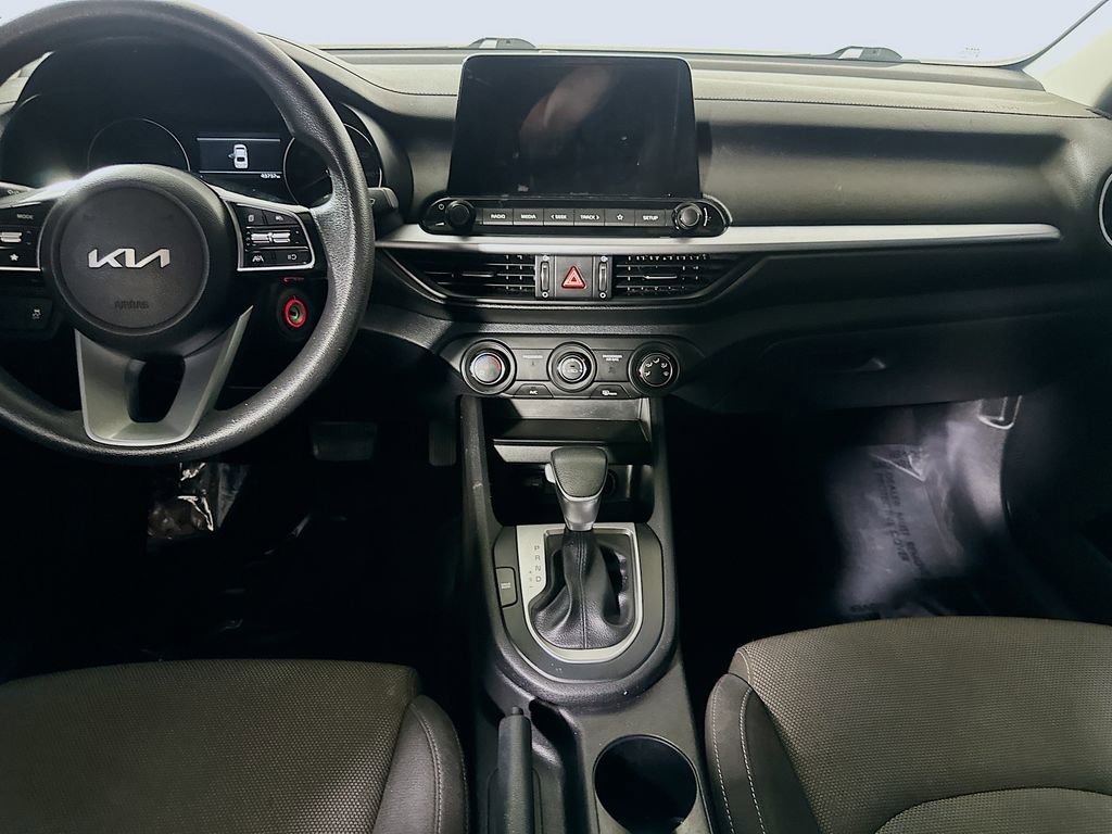 Used 2023 Kia Forte LXS image 18