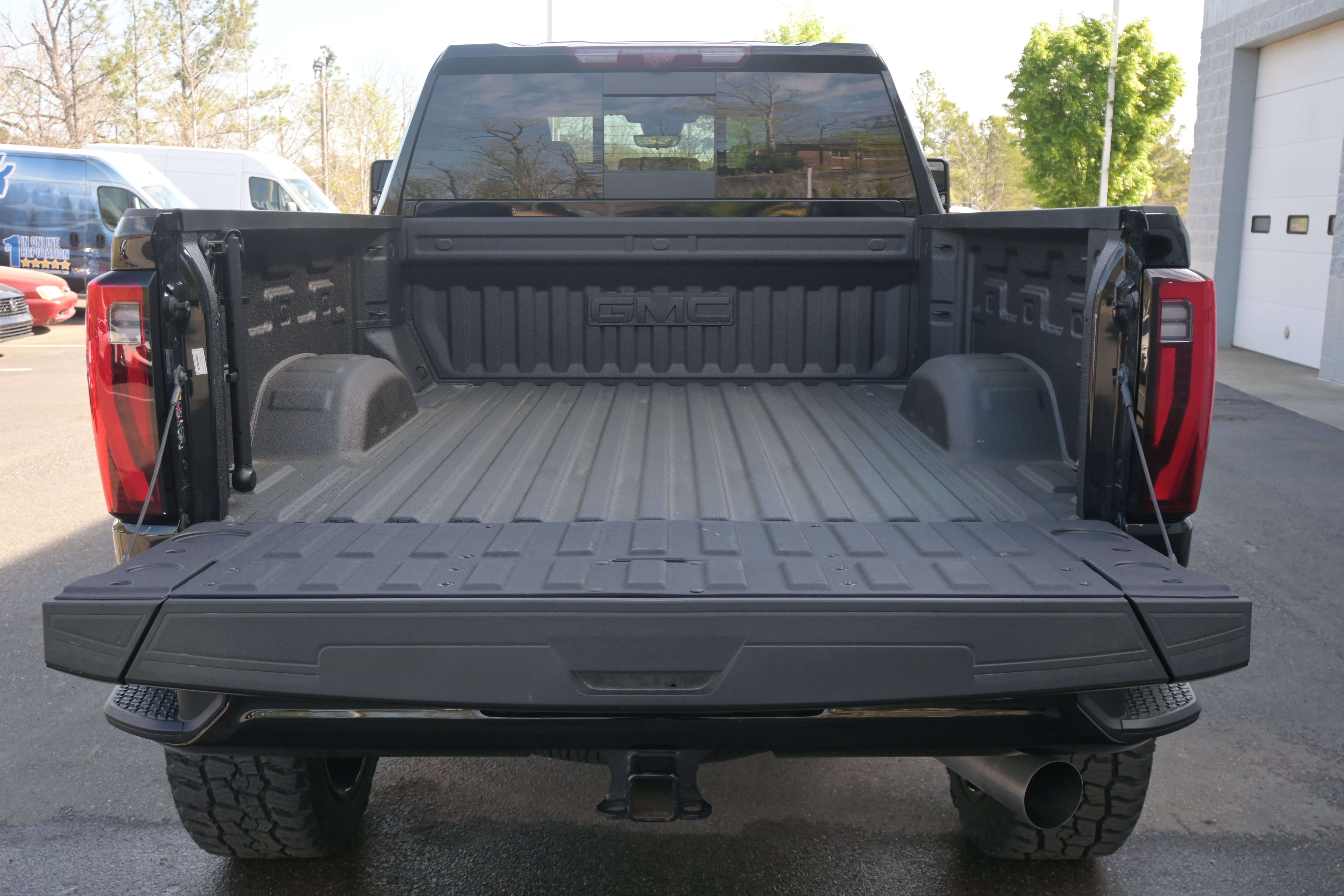 Used 2025 GMC Sierra 2500 Denali Ultimate AWD/4WD image 37