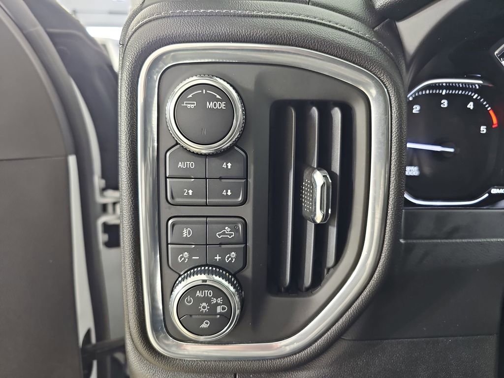 Certified 2021 GMC Sierra 2500 SLT w/ X31 Off-Road Package image 30