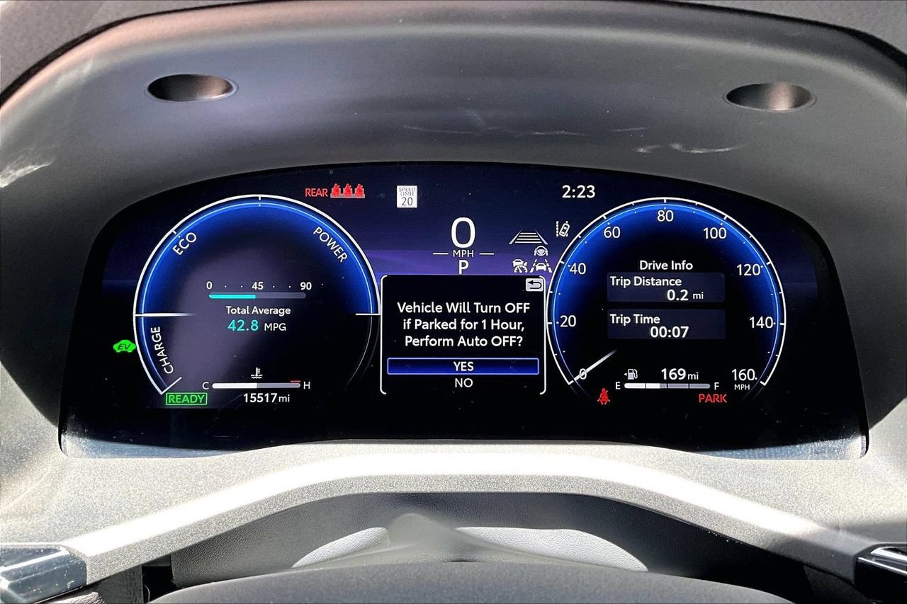 Used 2025 Toyota Camry XLE FWD image 12