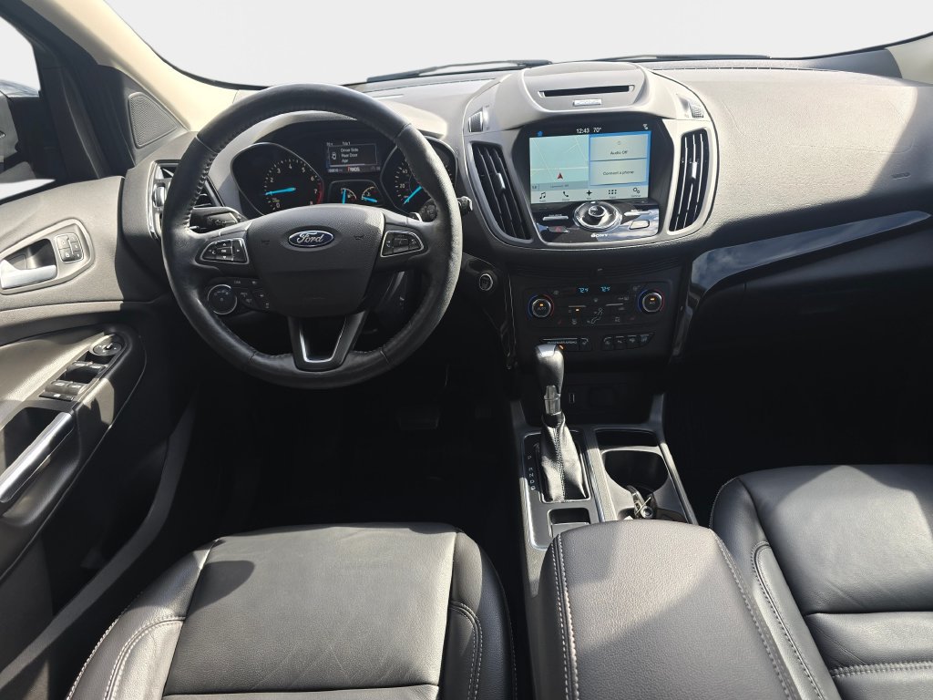 Used 2017 Ford Escape Titanium w/ Equipment Group 301A AWD/4WD image 10