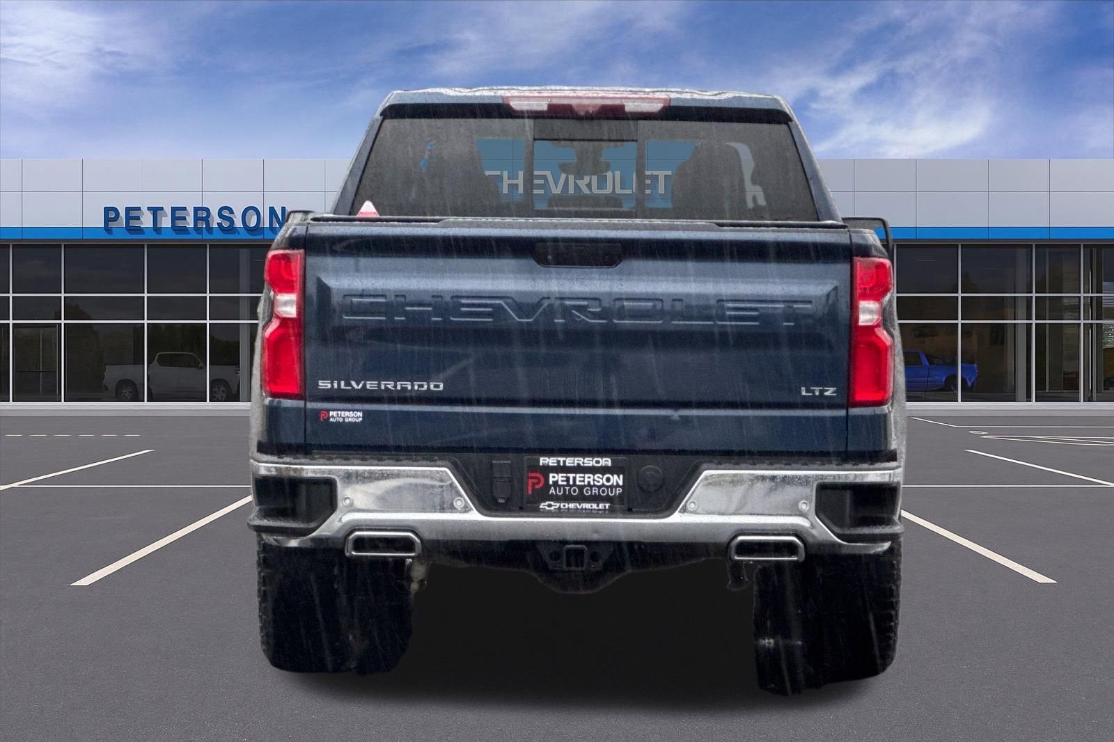 Used 2021 Chevrolet Silverado 1500 LTZ w/ Technology Package AWD/4WD image 5