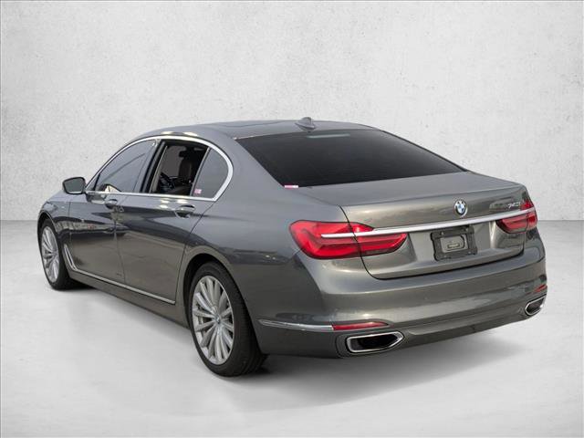 Used 2018 BMW 740i image 7
