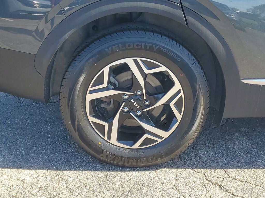 Certified 2024 Kia Sportage LX FWD image 5