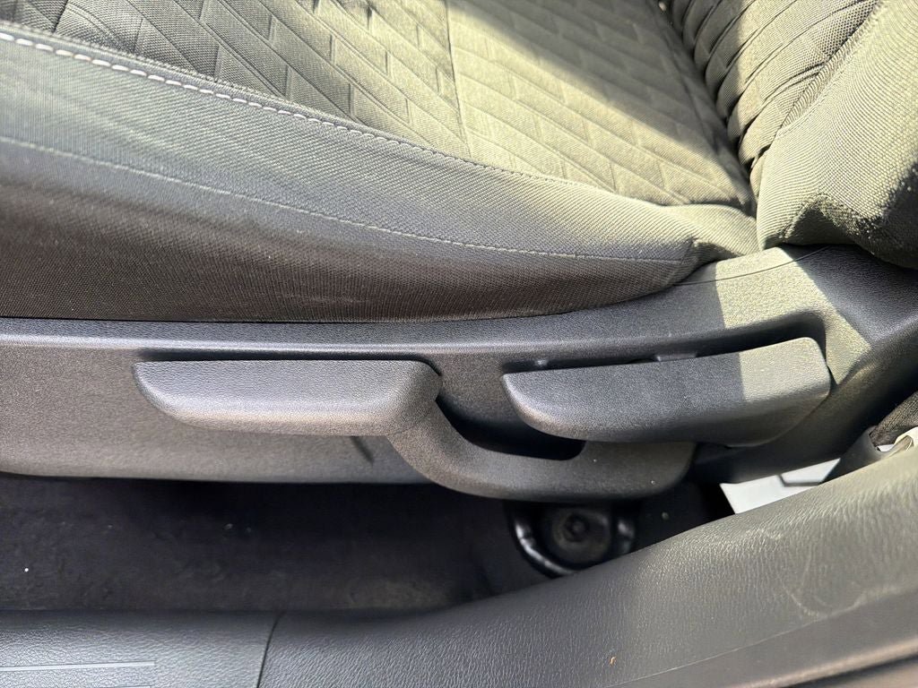 Used 2021 Nissan Kicks S FWD image 22