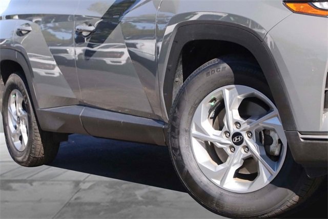 Used 2024 Hyundai Tucson SE image 3
