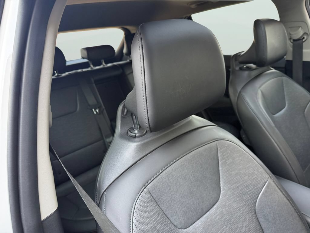Used 2023 Kia Niro Wave FWD image 15