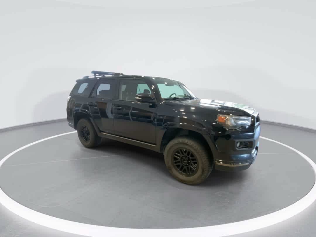 Used 2019 Toyota 4Runner Limited AWD/4WD image 2