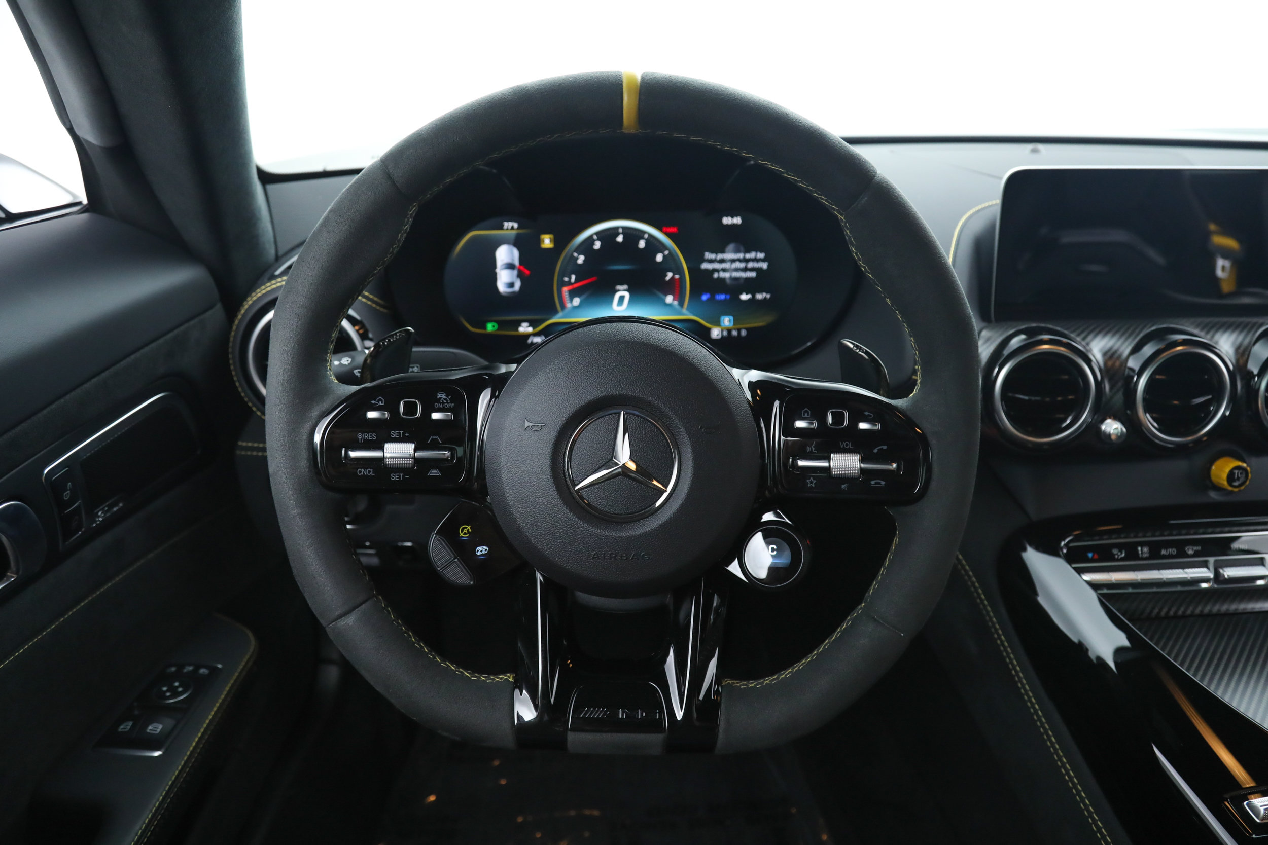 Used 2020 Mercedes-Benz AMG GT R image 32