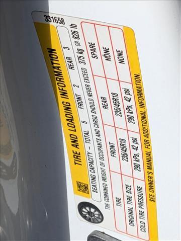 Used 2022 Tesla Model 3 Standard Range image 14