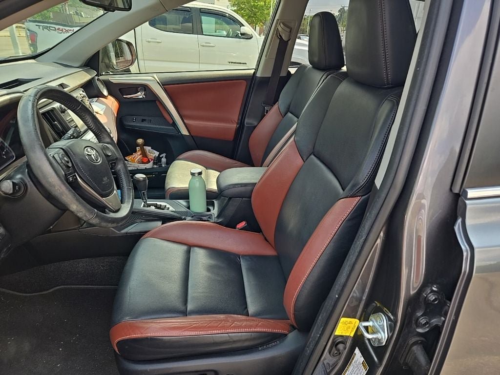Used 2014 Toyota RAV4 Limited AWD/4WD image 8