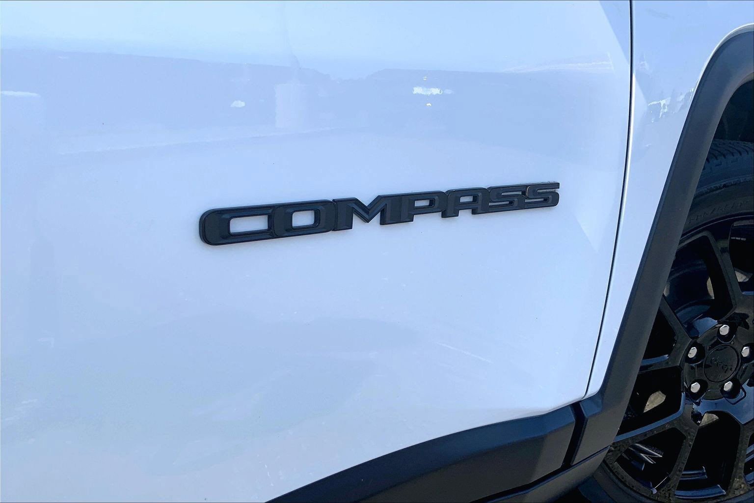 Certified 2022 Jeep Compass Altitude w/ Sun and Sound Group image 9