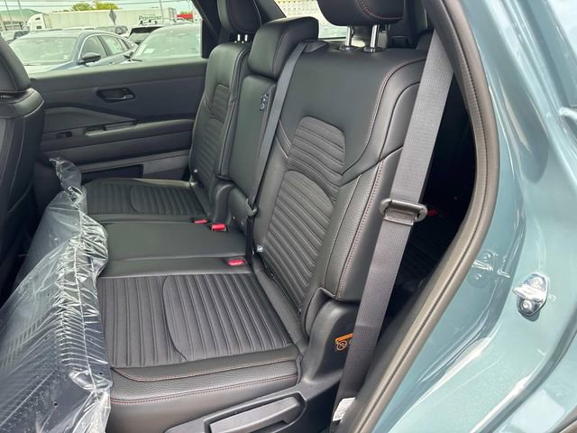 New 2026 Nissan Pathfinder Rock Creek AWD/4WD image 16