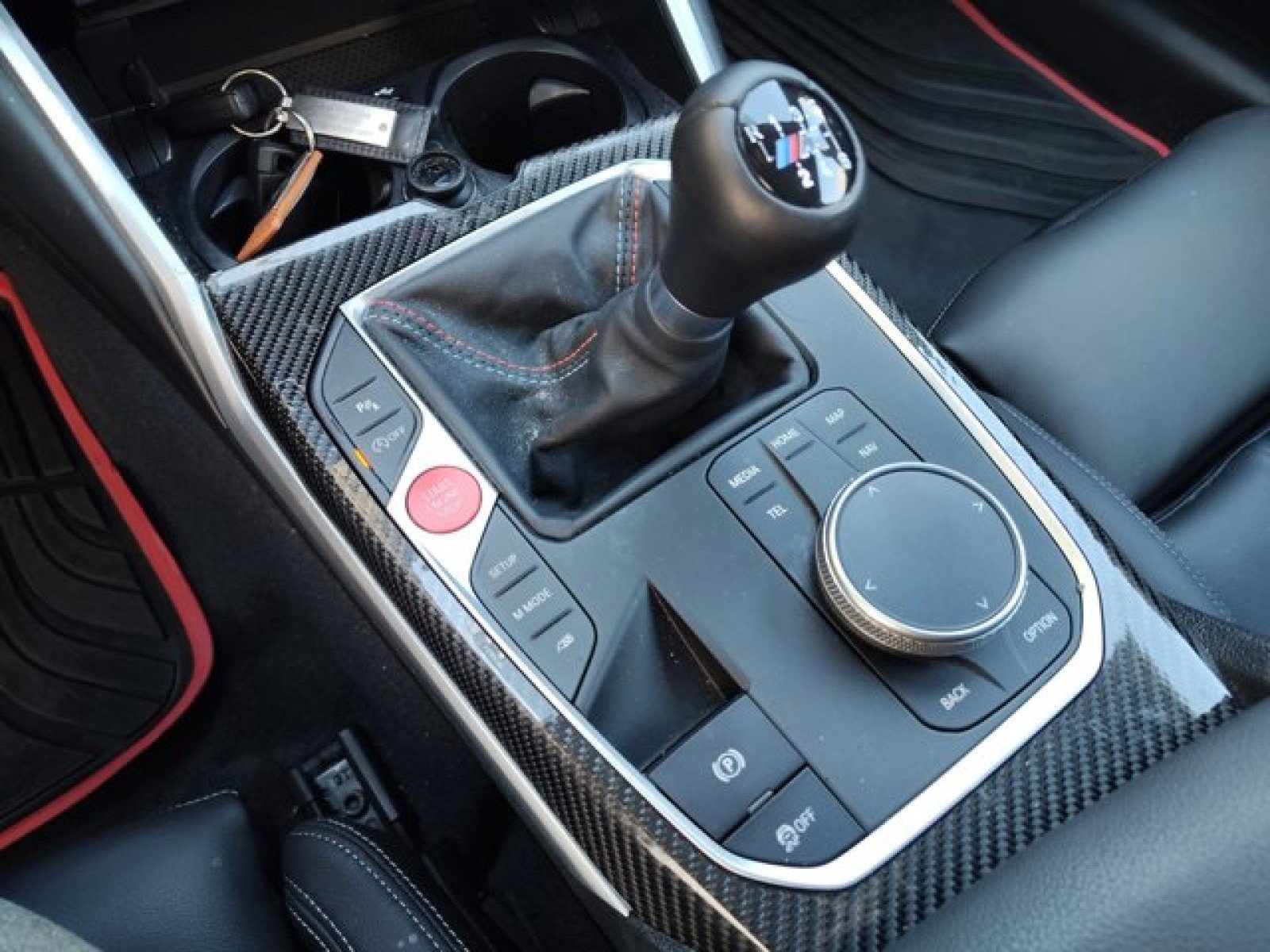 Used 2024 BMW M2 Carbon Roof, Live Cockpit Pro, w/ Lighting Package image 14