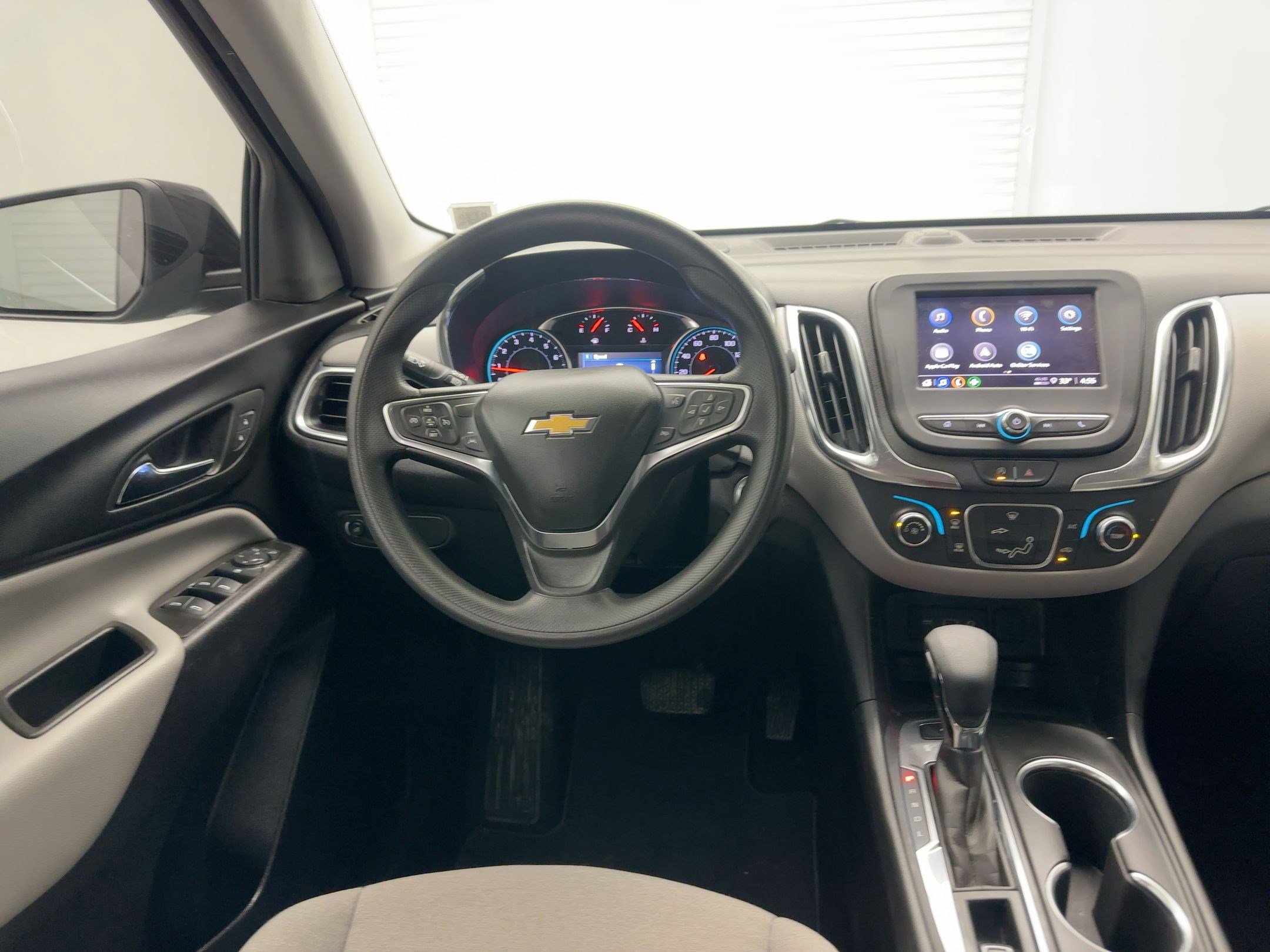 Used 2024 Chevrolet Equinox LS w/ LS Convenience Package image 25