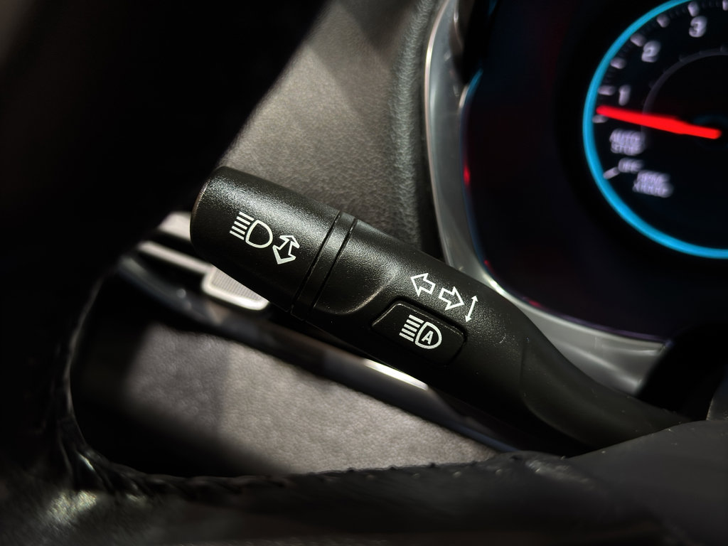 Used 2022 Chevrolet Traverse RS w/ LPO, Floor Liner Package image 27