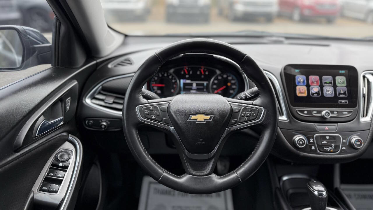 Used 2017 Chevrolet Malibu LT image 20
