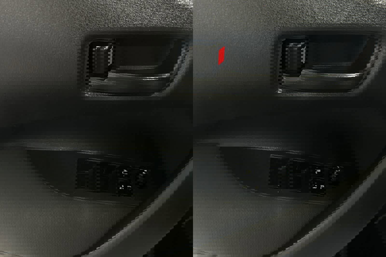 Used 2024 Toyota Corolla LE image 13