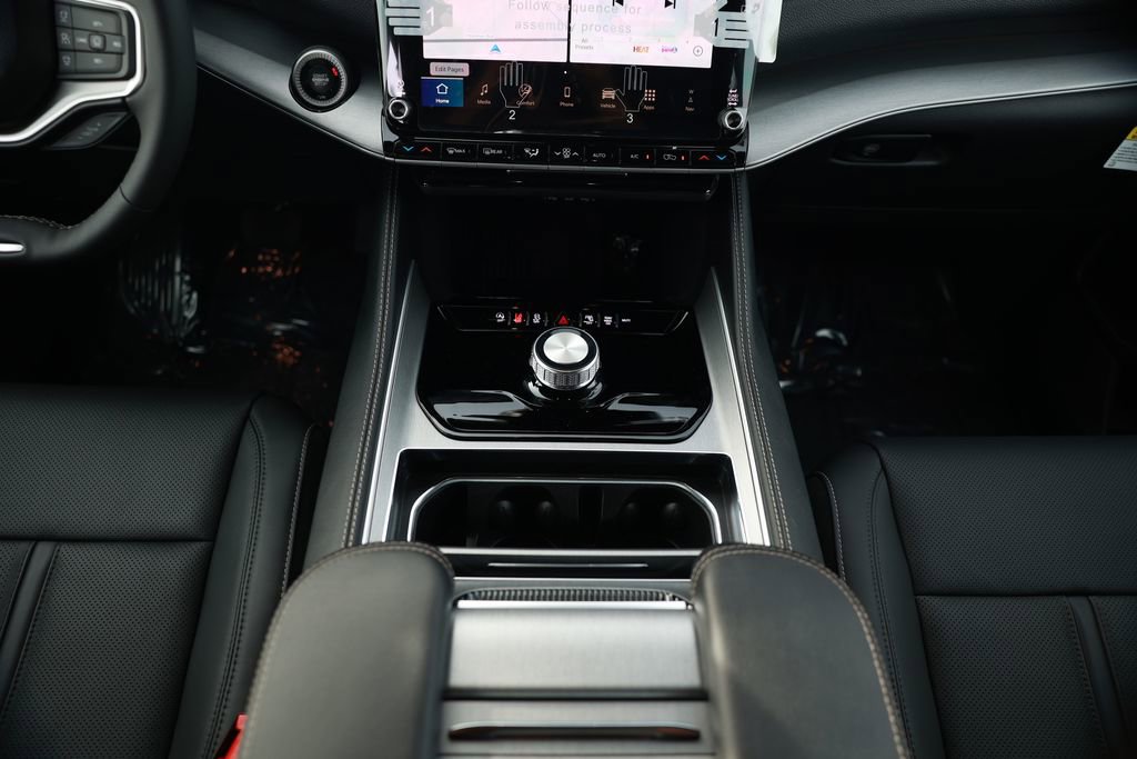 New 2026 Jeep Grand Wagoneer L 2WD w/ 8-Passenger Seating Package image 27