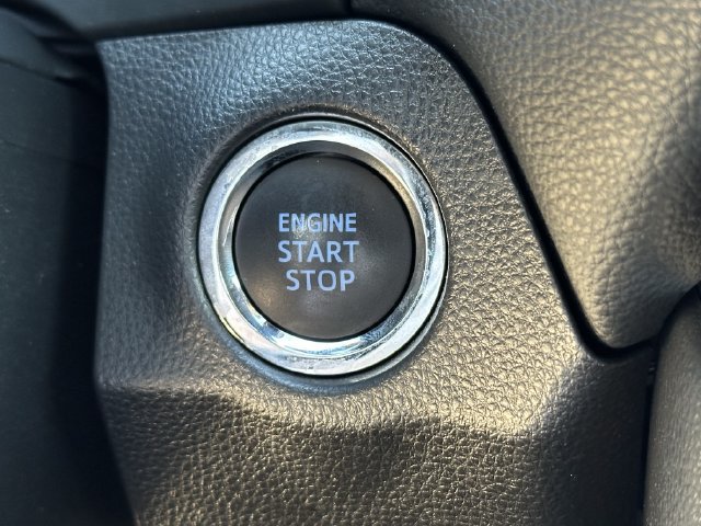 Used 2020 Toyota RAV4 XLE Premium FWD image 24
