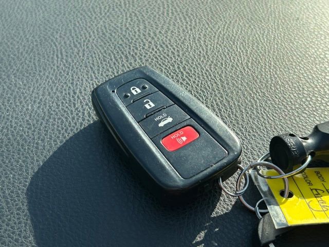 Used 2019 Toyota Camry XSE image 16