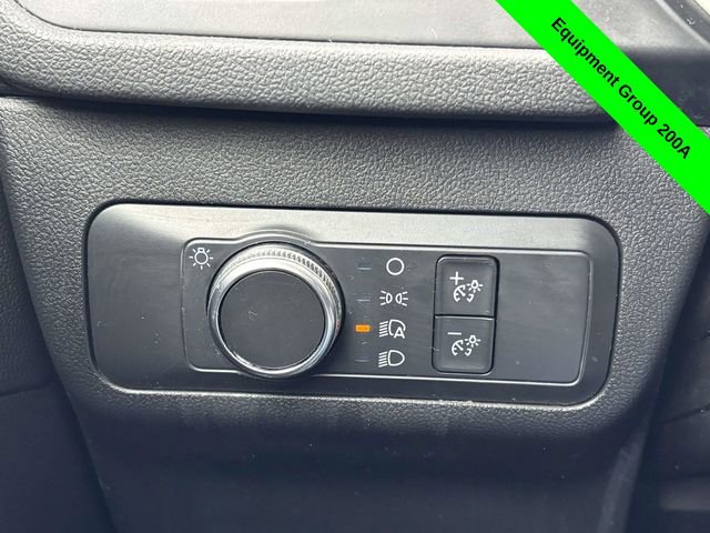 Used 2020 Ford Escape SE image 11