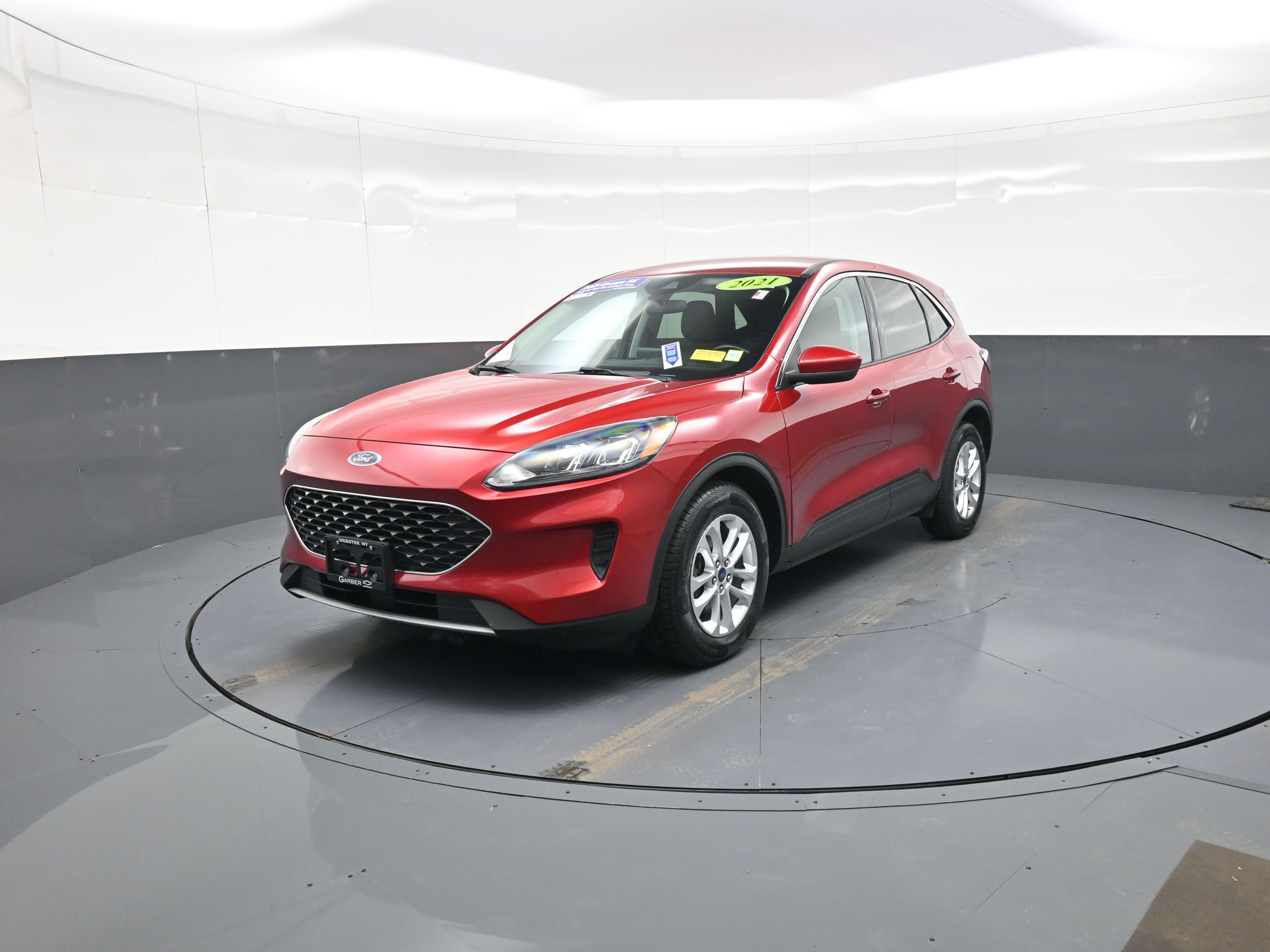 Used 2021 Ford Escape SE w/ Cold Weather Package FWD image 7