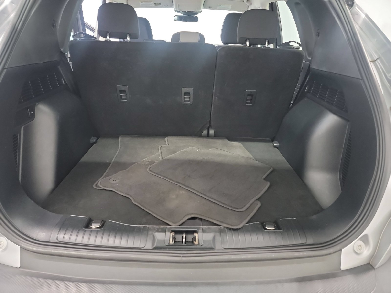 Used 2022 Ford Escape S AWD/4WD image 25