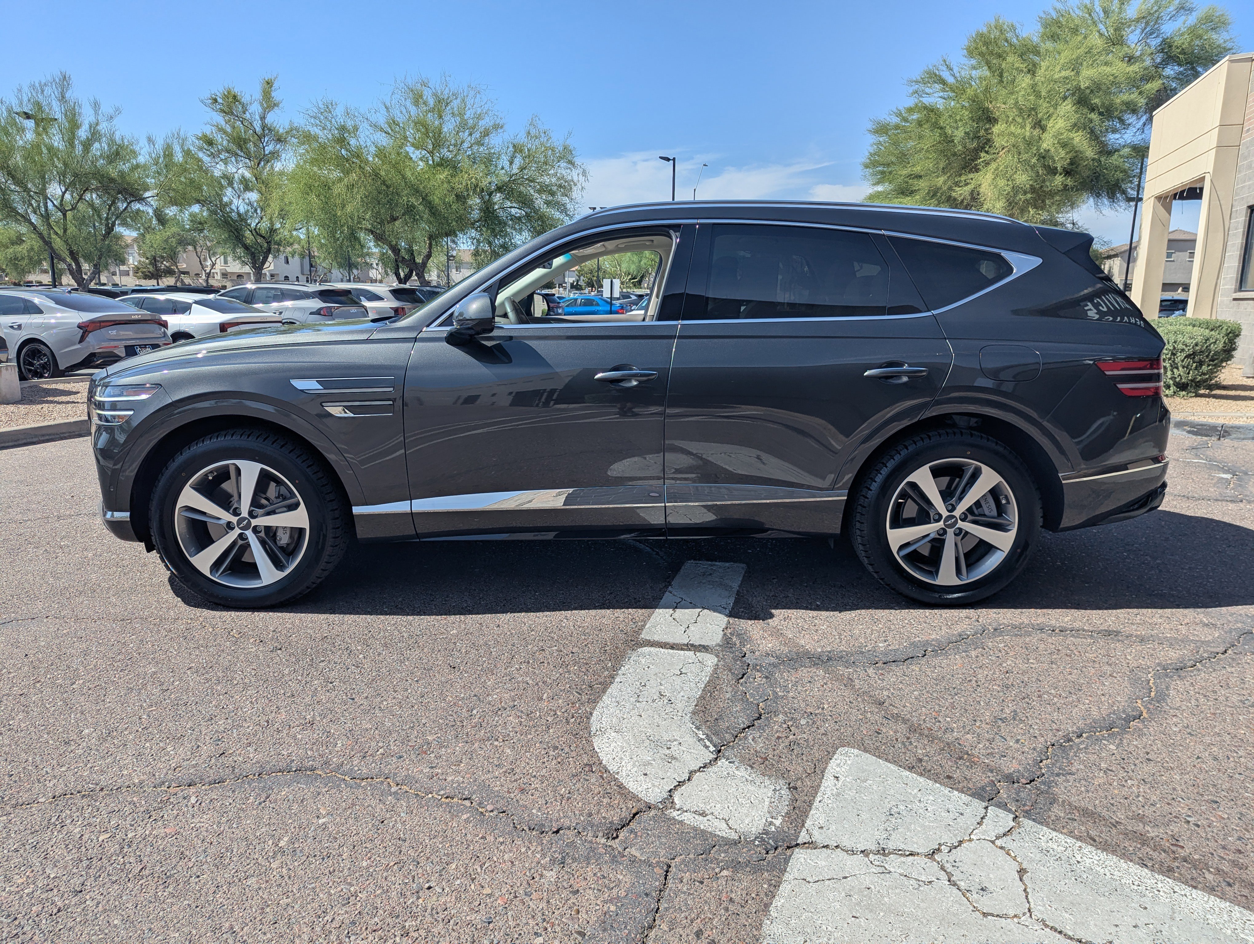 Used 2024 Genesis GV80 2.5T w/ Advanced Package AWD/4WD image 5